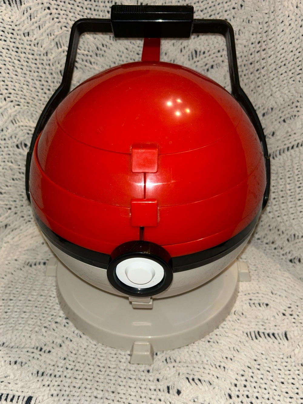 2000 Nintendo Pokemon Poke-ball Marble Storage Carry Case w/Replacement Marbles
